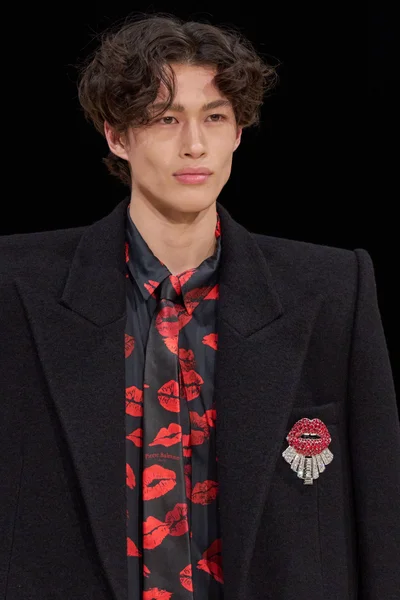Look 20